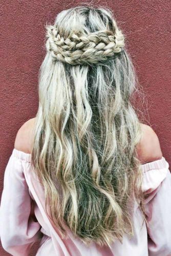 45 Most Cute and Beautiful Homecoming Hairstyles