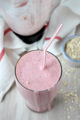 21 Oatmeal Smoothie Ideas - Your Perfect on-the-go Breakfast