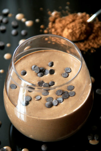 21 Oatmeal Smoothie Ideas - Your Perfect on-the-go Breakfast