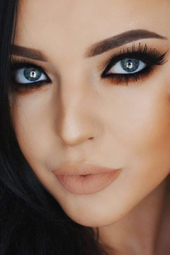 Sexy Smokey Eye Makeup Ideas to Help You Catch His Attention