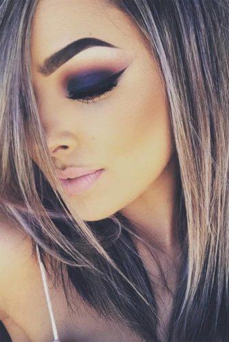 Sexy Smokey Eye Makeup Ideas to Help You Catch His Attention