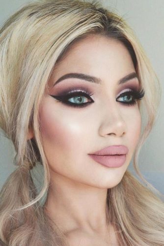 Sexy Smokey Eye Makeup Ideas to Help You Catch His Attention