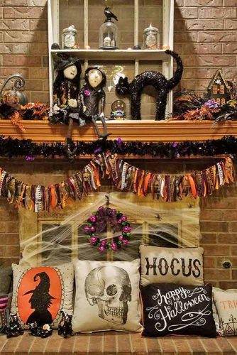18 Scary Indoor and Outdoor Halloween Decorations That You Can Make