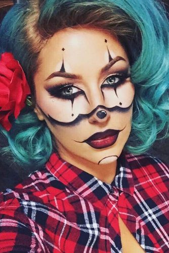 18 Pretty Halloween Makeup Ideas You
