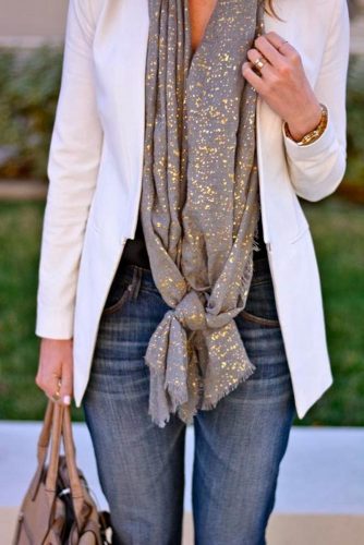 How to Wear a Scarf - Clashing Prints picture 3