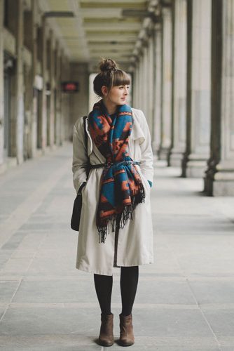 15 Cute Ways How to Wear a Scarf This Fall