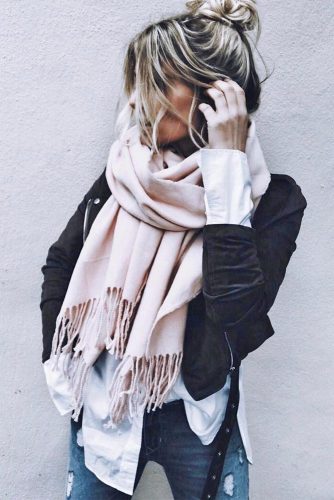 How to Wear a Scarf - Texture Contrast picture 2