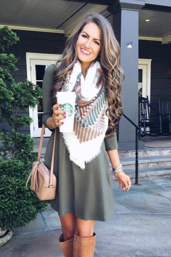 How to Wear a Scarf - Clashing Prints picture 1
