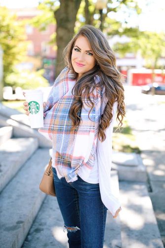 How to Wear a Scarf - Against the Face picture 6