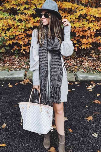 How to Wear a Scarf - Texture Contrast picture 1