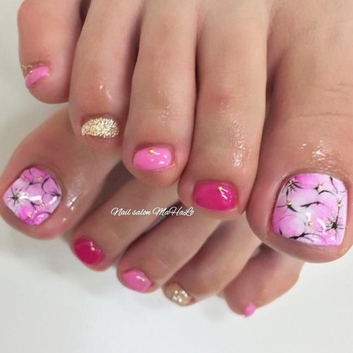 18 Eye Catching Toe Nail Art Ideas You Must Try