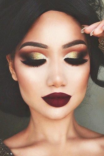 18 Festive Christmas Makeup Ideas