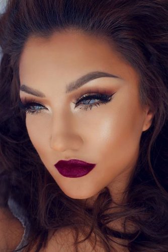 18 Best Winter Makeup Looks for the Holiday Season
