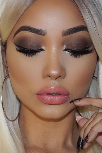 18 Best Winter Makeup Looks for the Holiday Season