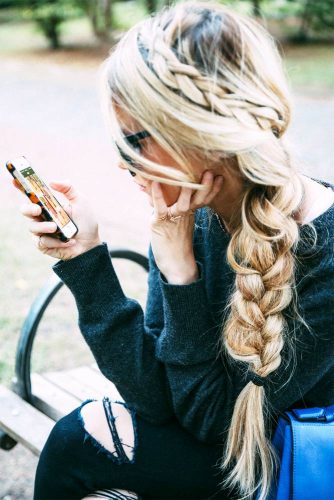 18 Cool Winter Hairstyles for the Holiday Season