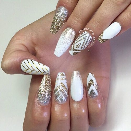 15 Perfect Winter Nails for the Holiday Season and more