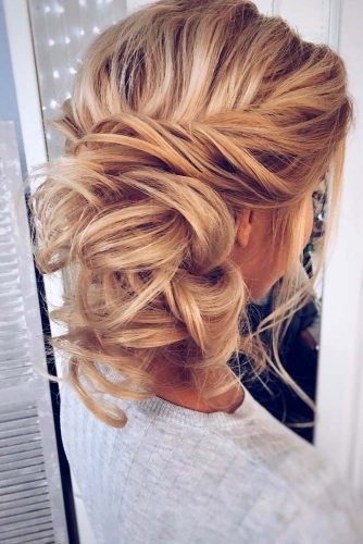 Chic Look with Messy Updo Hairstyles picture 3