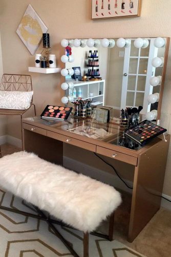 Makeup Vanity Table You'll Love picture 6