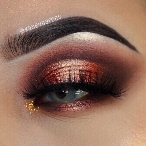 Romantic Eye Look with Ombre Halos