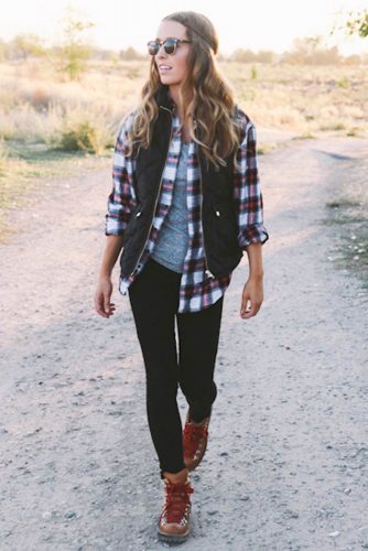 Popular Outfit Looks with a Flannel Shirt picture 1