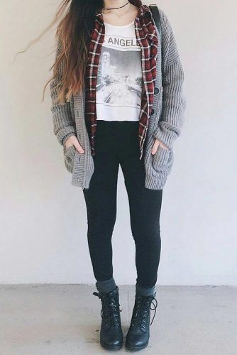 Popular Outfit Looks with a Flannel Shirt picture 3