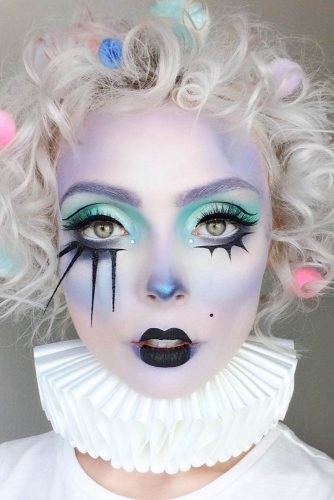 Pretty Halloween Makeup Looks picture 3
