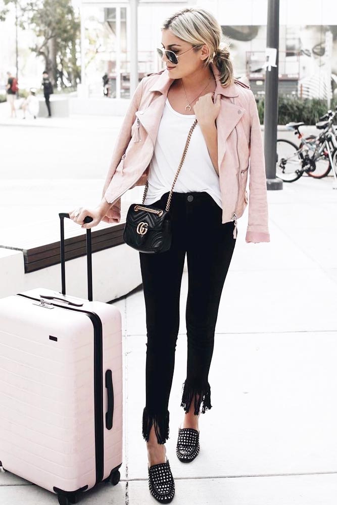 Fall Travel Outfit Ideas From Girls Who Are Always On The Go