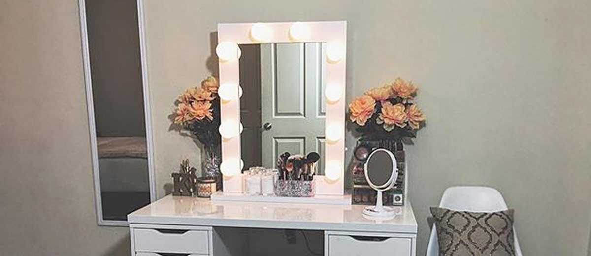 21 Makeup Vanity Table Designs to Decorate Your Home