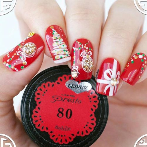 Christmas Red Nails for a Holiday Party Picture 4