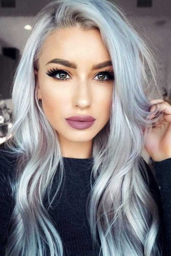 Terrific Long Silver Hair Looks Picture 3