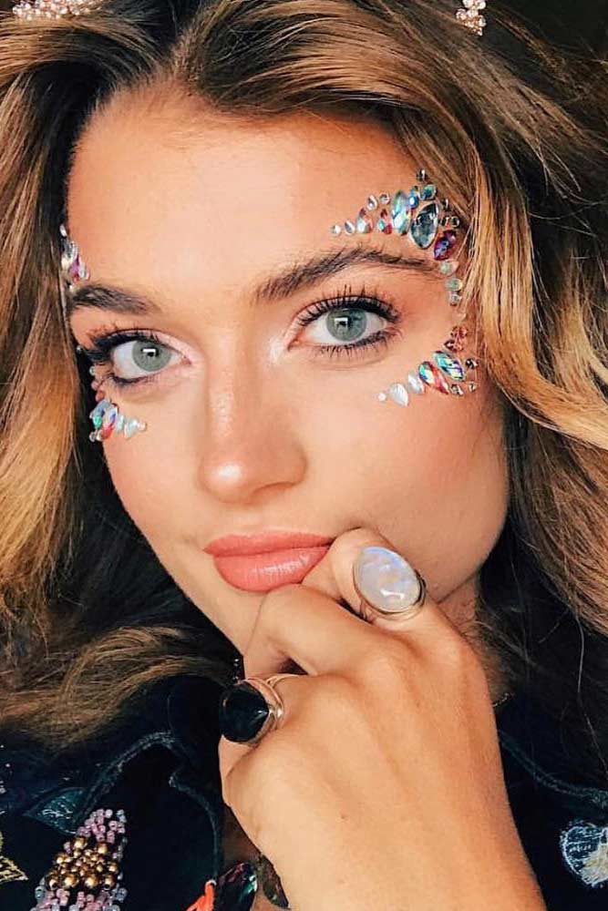 30 Coachella Makeup Inspired Looks To Be The Real Hit