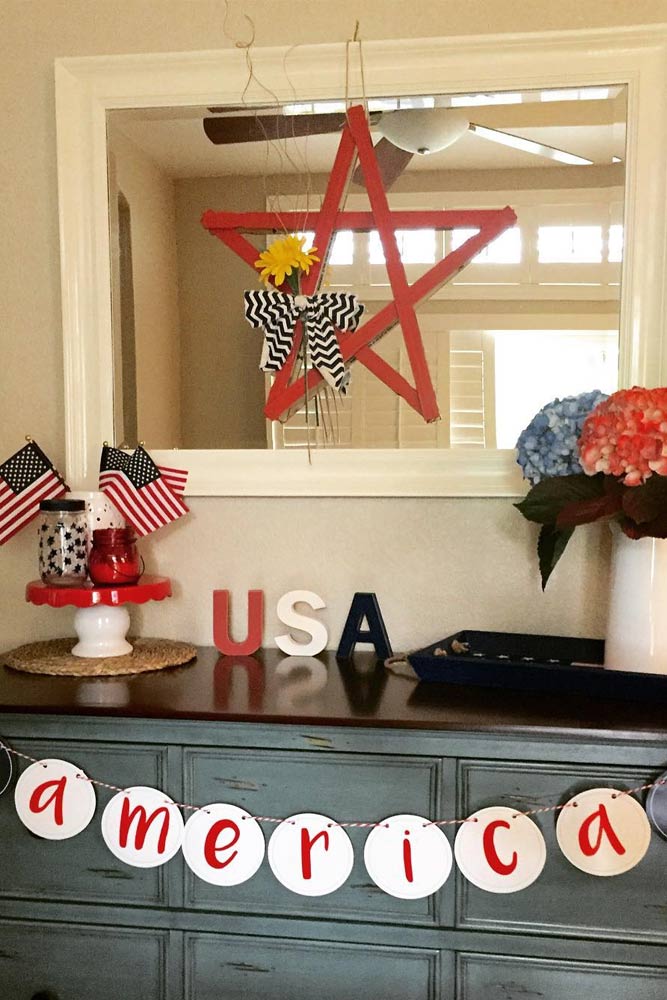 4th of July Shelf Decor picture 2
