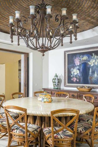 24 Elegant Dining Room Sets for Your Inspiration