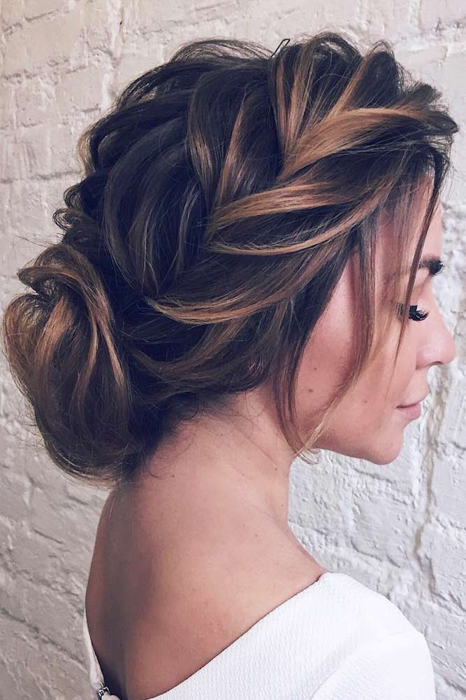 Trendiest Hairstyles for the Big Night picture6
