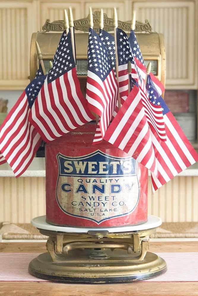 Vintage 4th Of July Centerpiece Design #vintagedecor