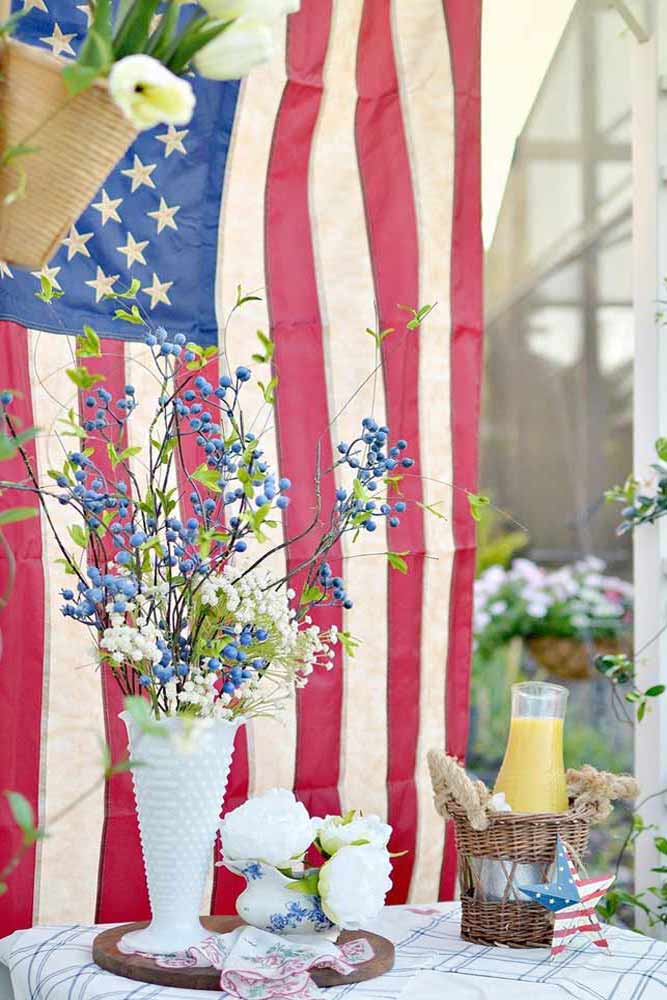 Outdoor Patriotic Decor #flag #woodenstar