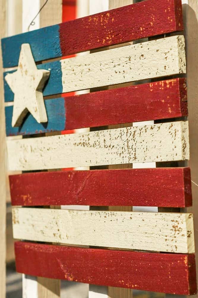 Outdoor Wooden Flag Decor #woodenflag