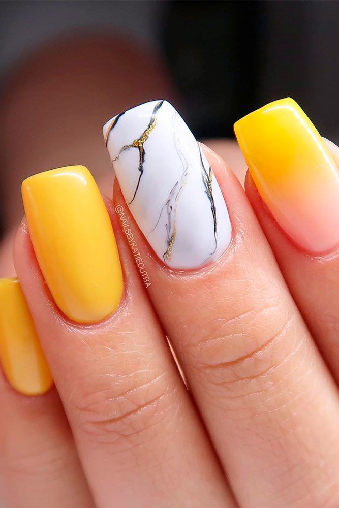 Bright Marble Nial Art #brightnails #marblenails