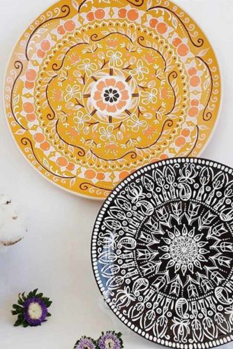 21 Decorative Plates - Ideas for Your DIY Projects