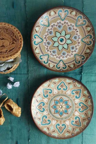 21 Decorative Plates - Ideas for Your DIY Projects