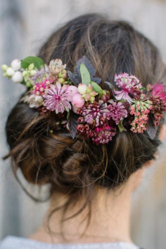 21 Romantic Hairstyles with Flower Crown