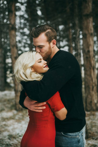 15 Best Kept Secrets: How to Know if a Girl Likes You