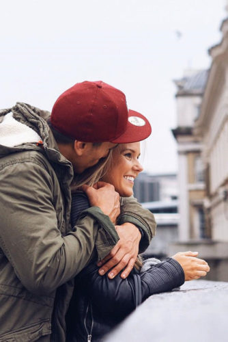 15 Best Kept Secrets: How to Know if a Girl Likes You