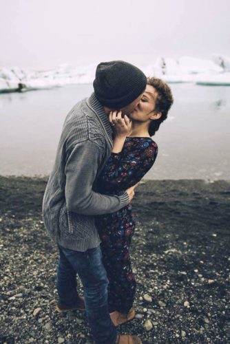 15 Best Kept Secrets: How to Know if a Girl Likes You