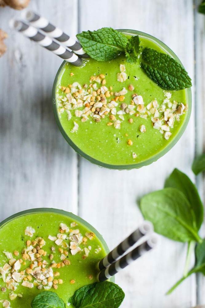 Green Oatmeal Smoothie #food #spinach #mango