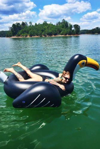 6 Popular Pool Floats to Have a Really Great Summer