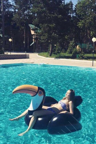 6 Popular Pool Floats to Have a Really Great Summer