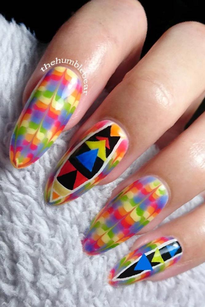 18 Amazing Rainbow Nails to Make You Smile