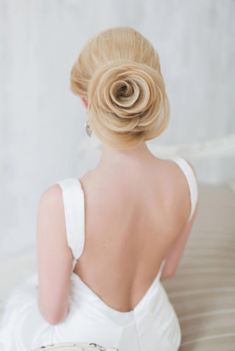 21 Glamorous Rose Hairstyles for Long Hair - Ideas from Daily to Special Occasion