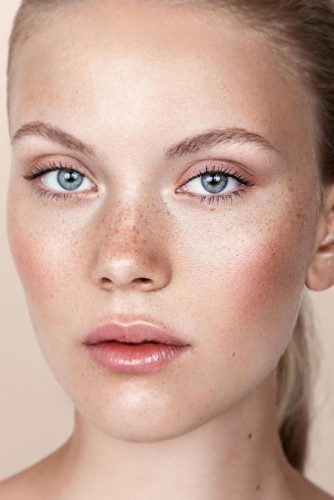Fresh Natural Look With Pink Lipgloss #lipgloss #blush